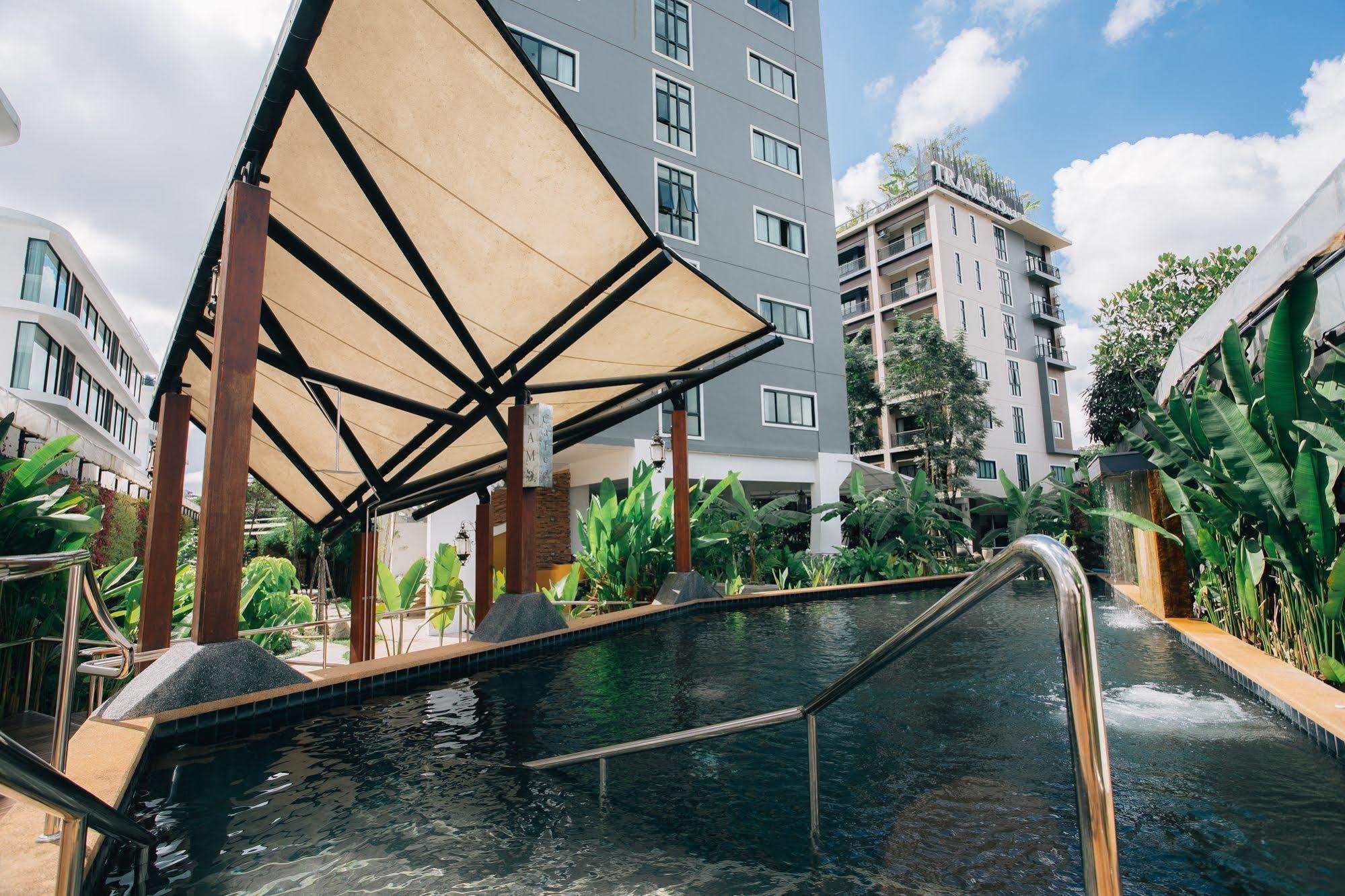 Icheck Inn Trams Square Chiang Mai Eksteriør bilde
