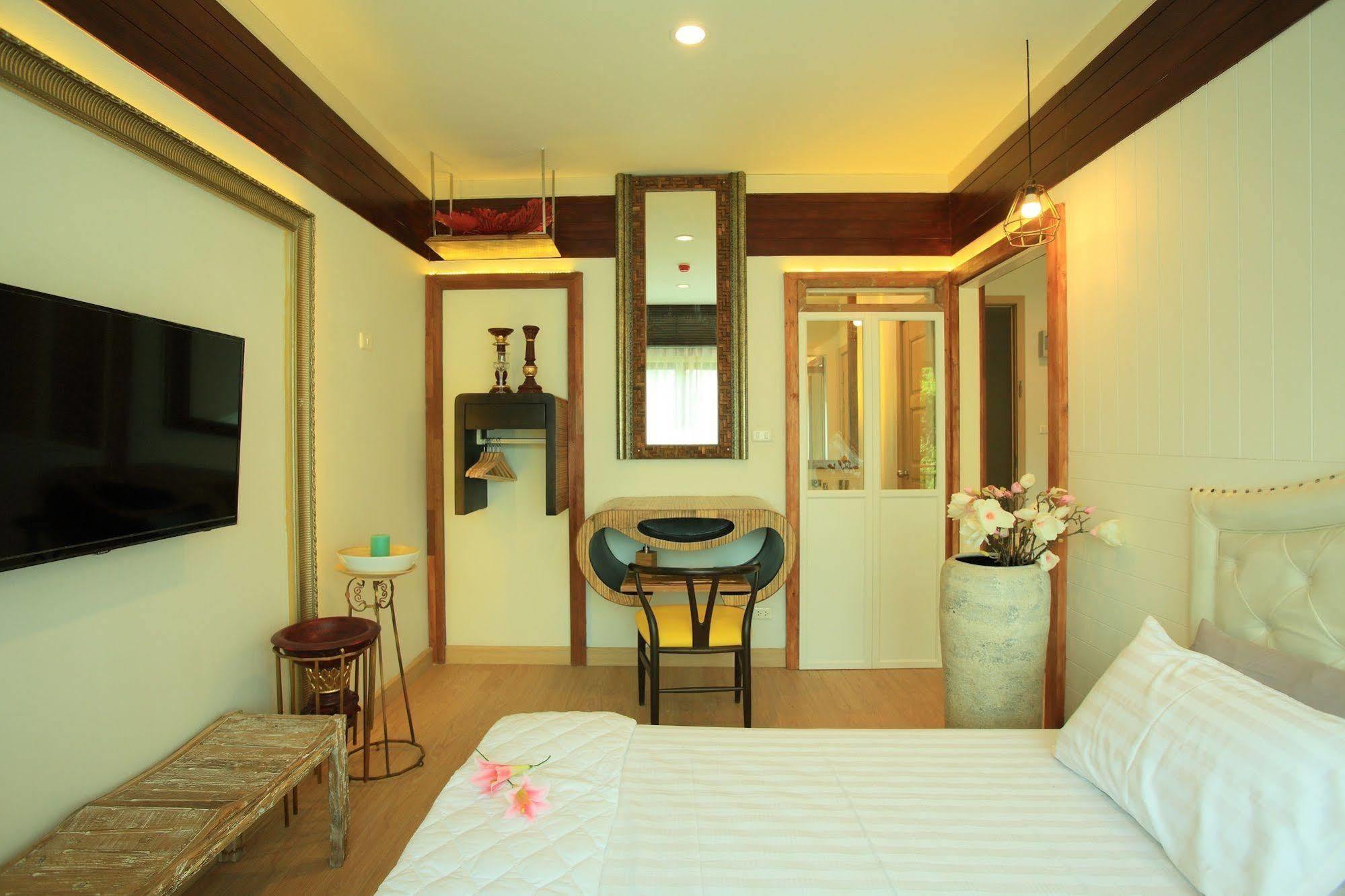 Icheck Inn Trams Square Chiang Mai Eksteriør bilde